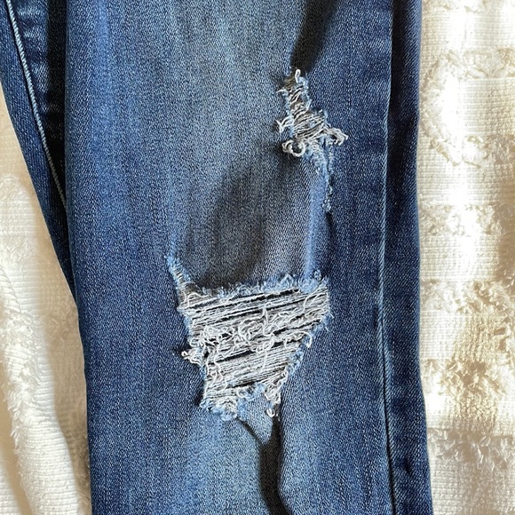 Lucky Brand Blue Denim Ripped Straight Leg Jeans - Picture 4 of 6